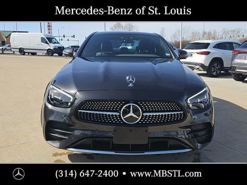 Used 2023 Mercedes-Benz E 350 4MATIC Sedan image 2