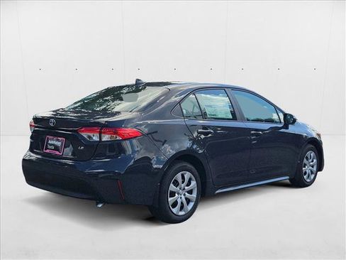 New 2025 Toyota Corolla LE image 2