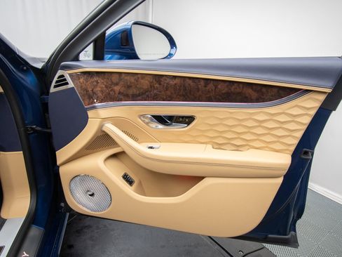 New 2026 Bentley Flying Spur Plug-In Hybrid AWD/4WD image 35