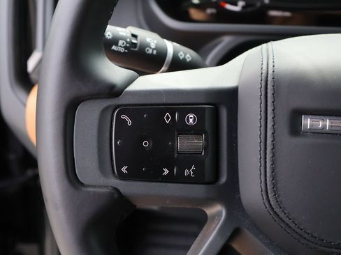 Used 2024 Land Rover Defender 110 X AWD/4WD image 31
