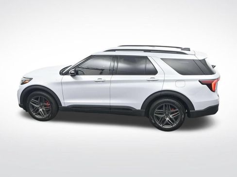 Certified 2026 Ford Explorer ST-Line w/ ST-Line Street Pack RWD image 26