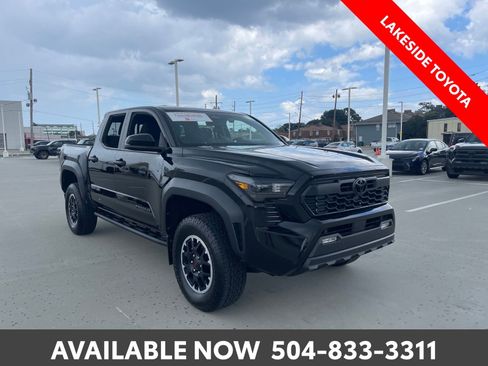 Certified 2024 Toyota Tacoma TRD Off-Road w/ TRD Off Road Upgrade Package AWD/4WD image 8
