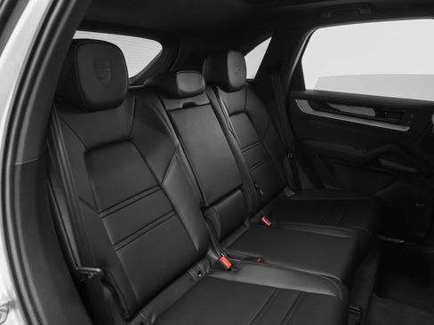 New 2026 Porsche Cayenne image 26