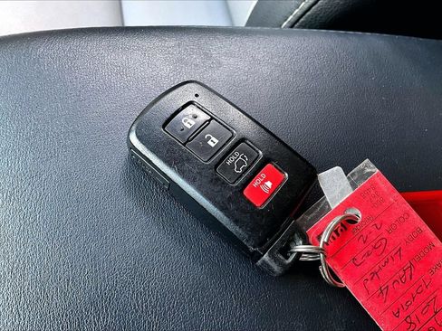 Used 2018 Toyota RAV4 Limited w/ Advanced Technology Package AWD/4WD image 36