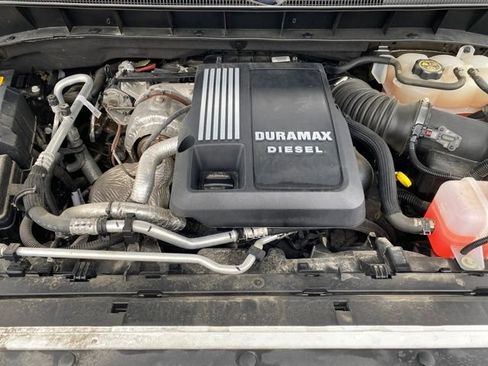 Certified 2024 Chevrolet Silverado 1500 RST w/ Convenience Package II AWD/4WD image 23