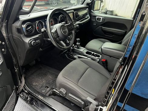 Used 2020 Jeep Wrangler Unlimited Sport AWD/4WD image 15