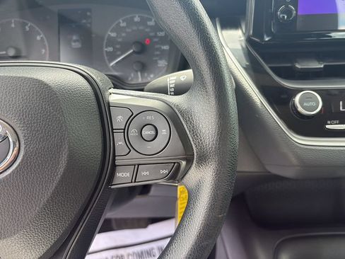 Used 2024 Toyota Corolla LE FWD image 19