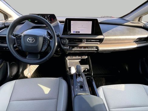 Certified 2026 Toyota Prius XLE FWD image 15