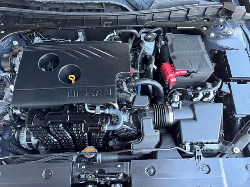 Used 2019 Nissan Altima 2.5 SV FWD image 10