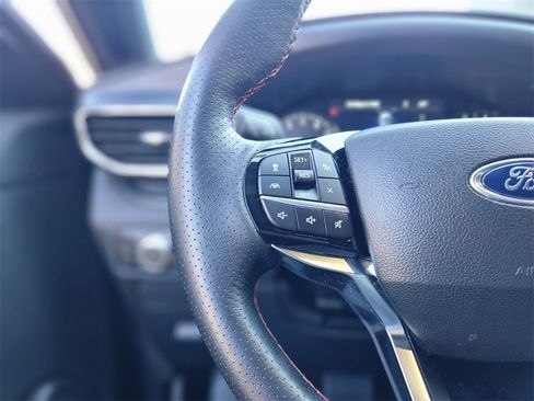 Used 2023 Ford Explorer ST-Line image 23