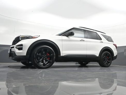 Used 2022 Ford Explorer ST w/ Equipment Group 401A AWD/4WD image 25