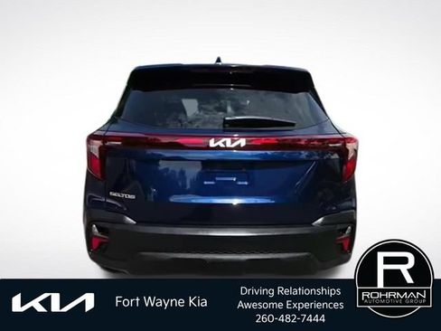 Certified 2026 Kia Seltos LX FWD image 3
