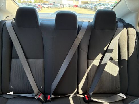 Used 2025 Nissan Sentra SV FWD image 38