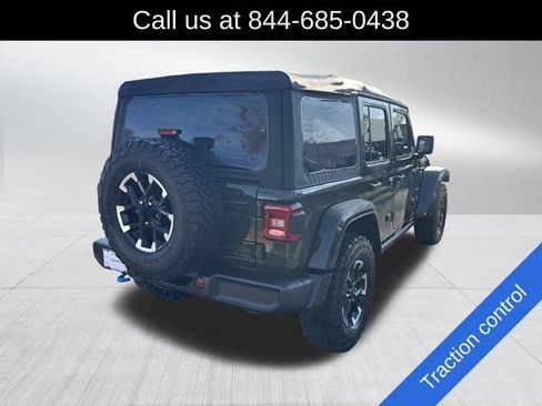 Used 2022 Jeep Wrangler Unlimited Sahara w/ Cold Weather Group image 5