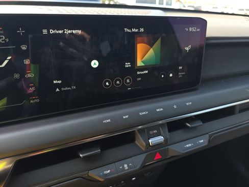 Used 2026 Kia EV9 Land w/ Nightfall Edition Package image 17