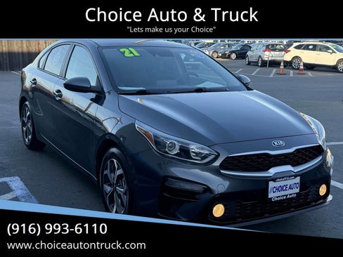 Used 2021 Kia Forte LXS image 1