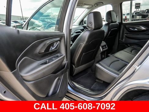 Used 2021 GMC Terrain SLT w/ Infotainment Package II FWD image 24