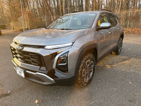 Used 2026 Chevrolet Equinox ACTIV image 4