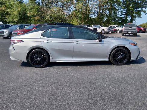 Used 2022 Toyota Camry XSE AWD/4WD image 3