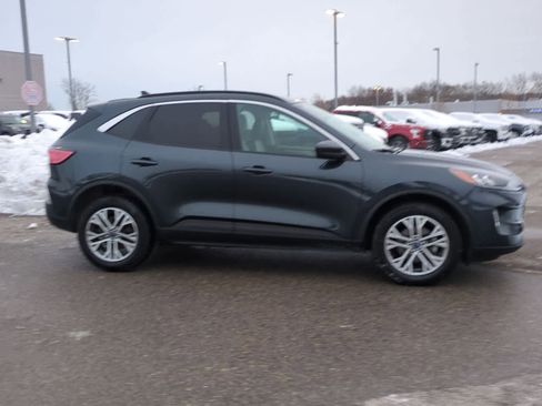 Used 2022 Ford Escape SEL image 9
