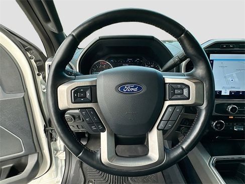 Used 2022 Ford F350 Platinum image 11