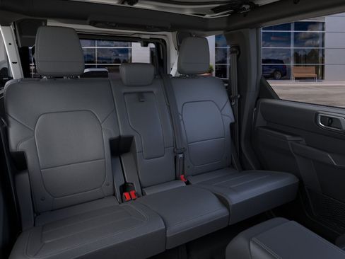 New 2026 Ford Bronco Outer Banks AWD/4WD image 11
