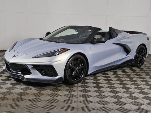 Used 2021 Chevrolet Corvette Stingray Premium Conv w/ Z51 Performance Package RWD image 8