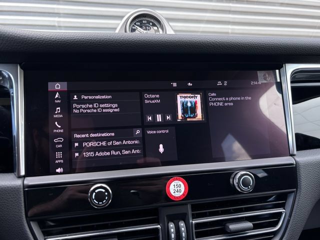Certified 2026 Porsche Macan AWD/4WD image 19