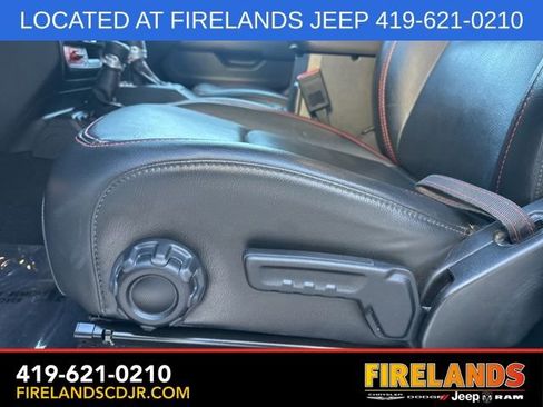 Used 2022 Jeep Wrangler Unlimited Rubicon w/ Cold Weather Group image 18