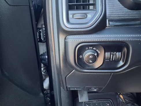 Used 2024 RAM 3500 Limited image 22