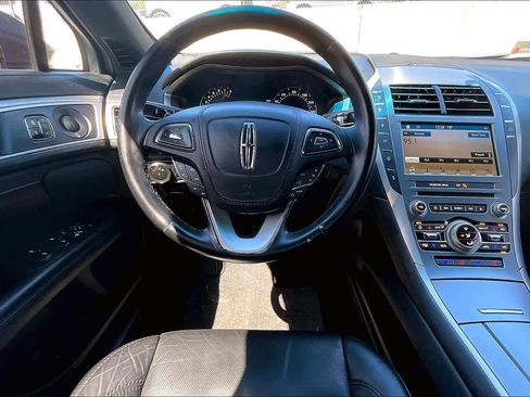 Used 2017 Lincoln MKZ Reserve image 6
