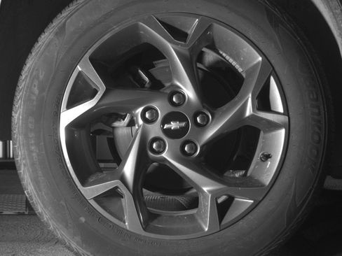 Used 2025 Chevrolet Trax LT FWD image 15