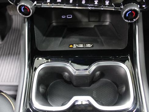 Used 2026 Chevrolet Traverse High Country w/ LPO, Floor Liner Package AWD/4WD image 36