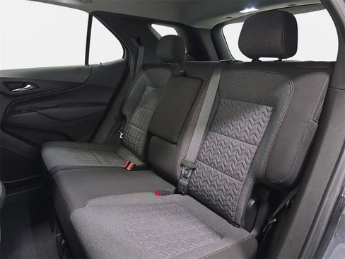 Used 2022 Chevrolet Equinox LT image 13