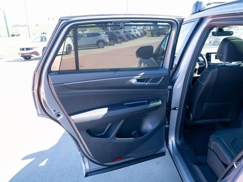 New 2026 Volkswagen Atlas Cross Sport SEL R-Line AWD/4WD image 12