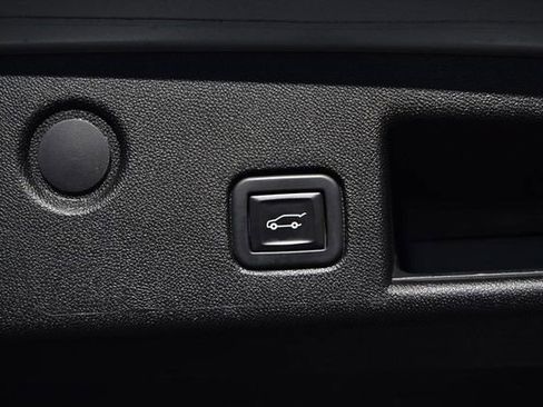 Used 2019 Chevrolet Equinox Premier image 26