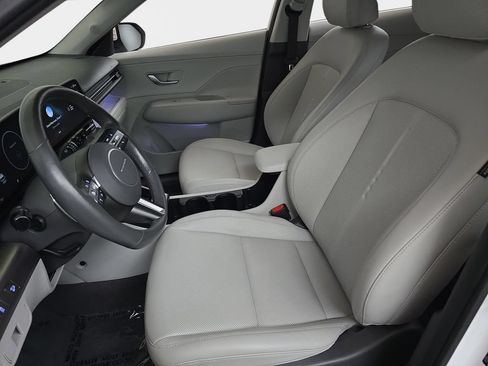 Used 2024 Hyundai Kona Limited AWD/4WD image 18