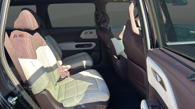 New 2027 Kia Telluride SX Prestige AWD/4WD image 26