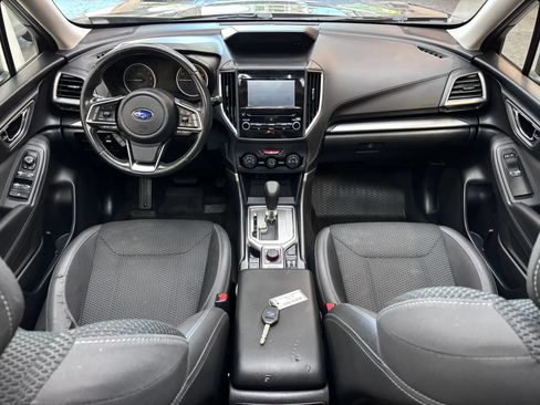 Used 2019 Subaru Forester Premium w/ All-Weather Package AWD/4WD image 11