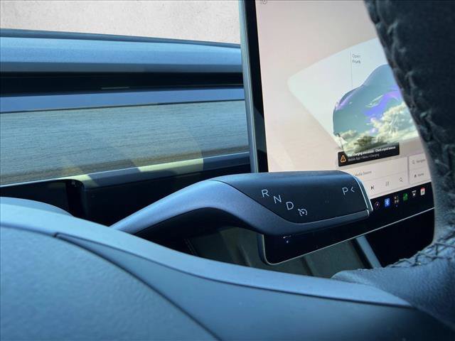 Used 2024 Tesla Model Y Long Range AWD/4WD image 16