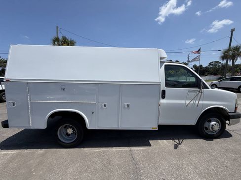Used 2004 Chevrolet Express 3500 RWD image 7