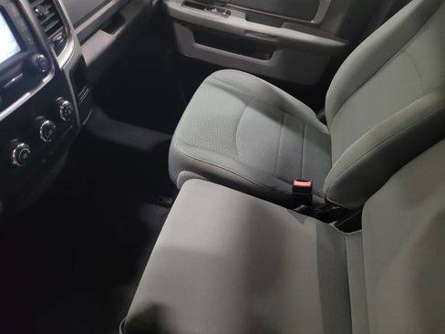 Used 2016 RAM 1500 Classic SLT image 26