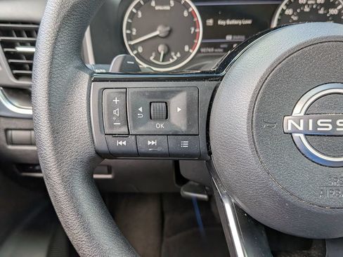 Used 2023 Nissan Rogue SV AWD/4WD image 20