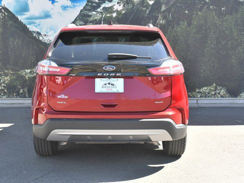 Used 2024 Ford Edge SEL w/ Convenience Package image 10