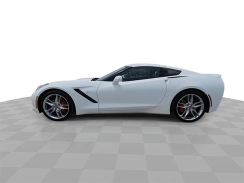Used 2018 Chevrolet Corvette Stingray Coupe w/ 2LT Preferred Equipment Group RWD image 5