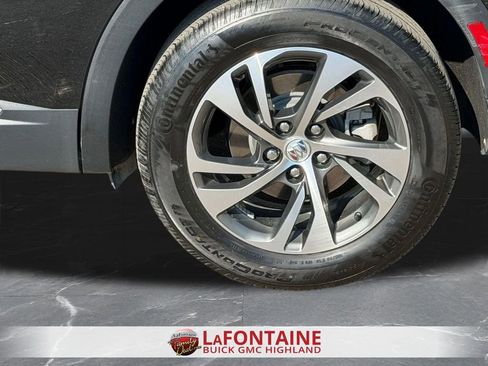 Used 2023 Buick Envision Essence AWD/4WD image 29