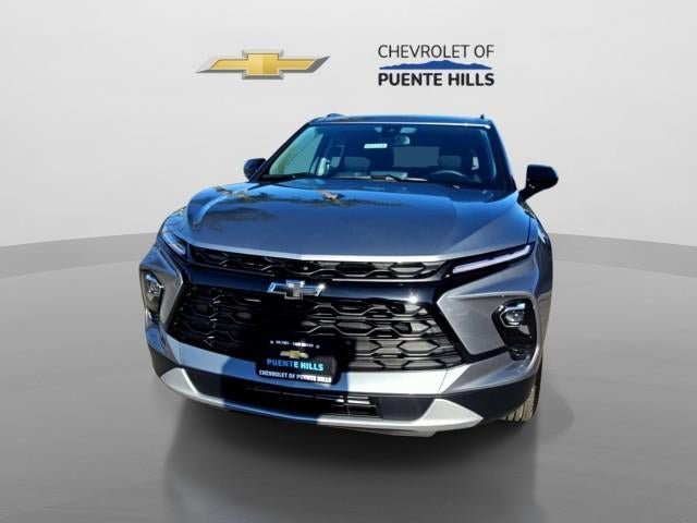 New 2026 Chevrolet Blazer LT w/ Convenience Package FWD image 3