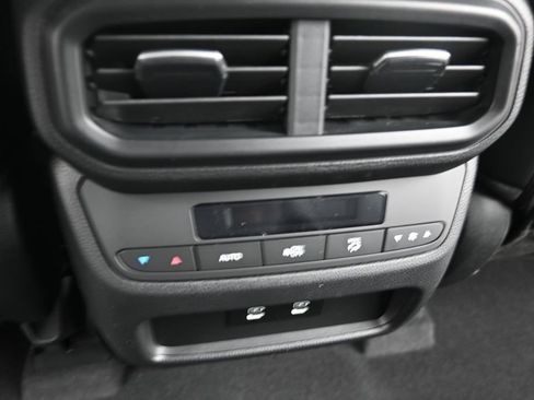 New 2026 Honda Pilot Touring image 13
