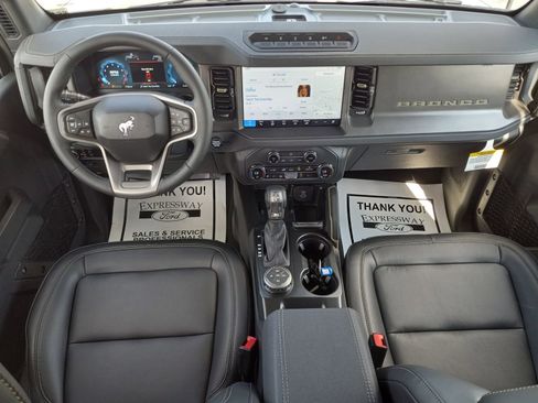 New 2025 Ford Bronco Badlands AWD/4WD image 14
