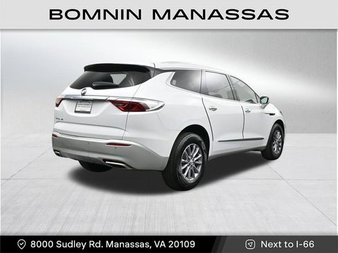 Used 2023 Buick Enclave Essence FWD image 5